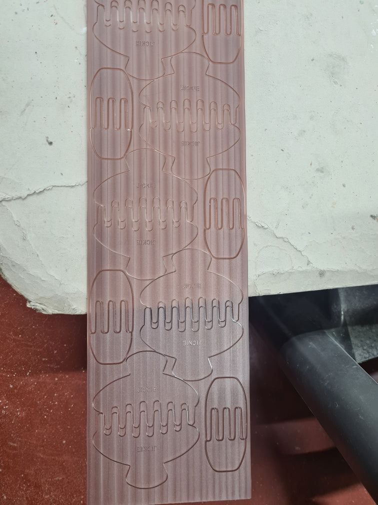 POURQUOI CHOISIR L'ACÉTATE DE CELLULOSE POUR VOS ACCESSOIRES À CHEVEUX